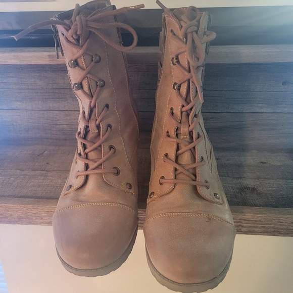 Guess boots - Picture 2 of 3
